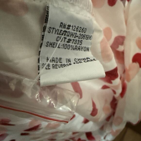 New Velvet Heart Long Sleeve Button-Up Shirt Women's 1 XL Pink Peach Heart Print - Picture 4 of 6